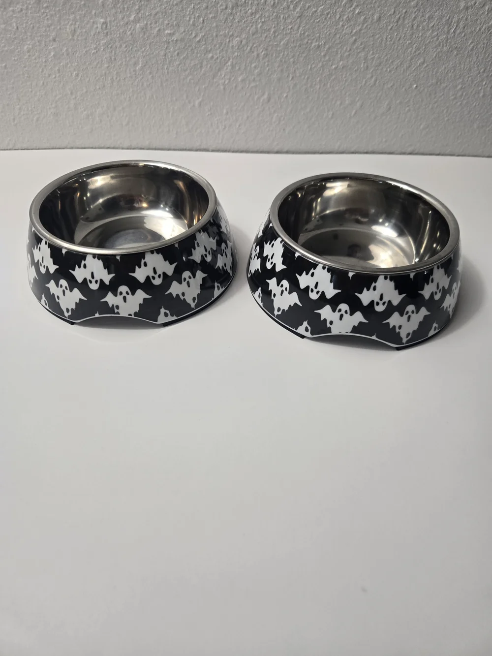 Set of 2 Stainless Steel Pet Bowls with Ghost Print